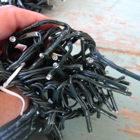 NEW Lighticicle Set of 2 Hanging Icicle Light Strands - Picture 3 of 4